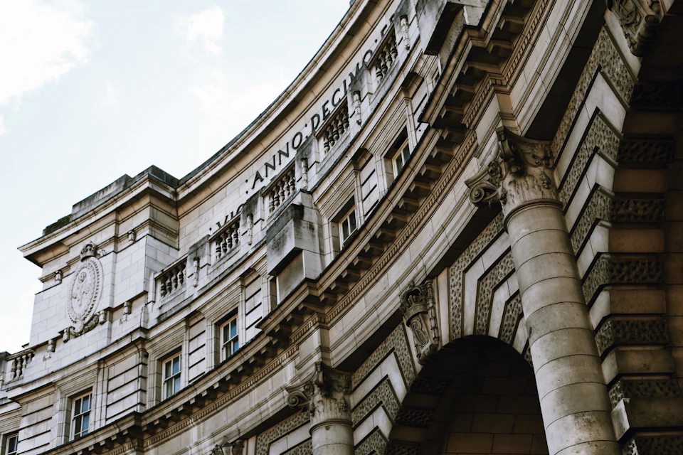 Guided tour of London City Center + Entry tickets to Westminster Abbey