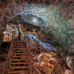Golden Circle & Lava Tunnel: Day Tour from Reykjavik in destination