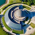 luchtfoto van het adler planetarium van chicago