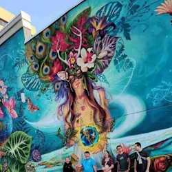 Calgary: Guided Street Art Tour + Craft Beer Tasting 2