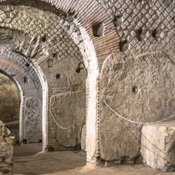 Complex of San Lorenzo Maggiore & Archaeological Area: Entry + Audio Guide 4