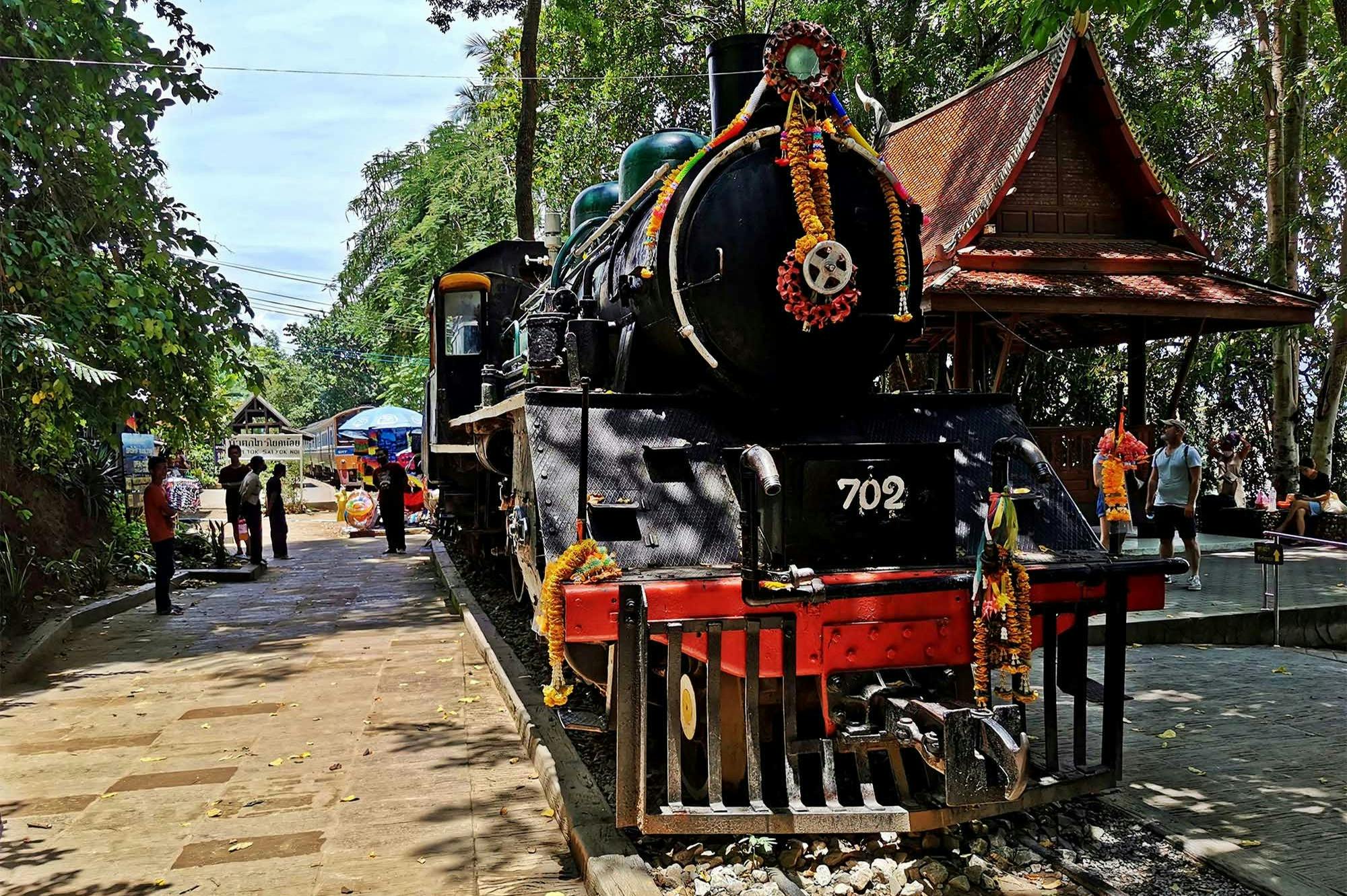 Μπείτε σε ένα τρένο μοντέλο πλήρους μεγέθους του Β 'Παγκοσμίου Πολέμου