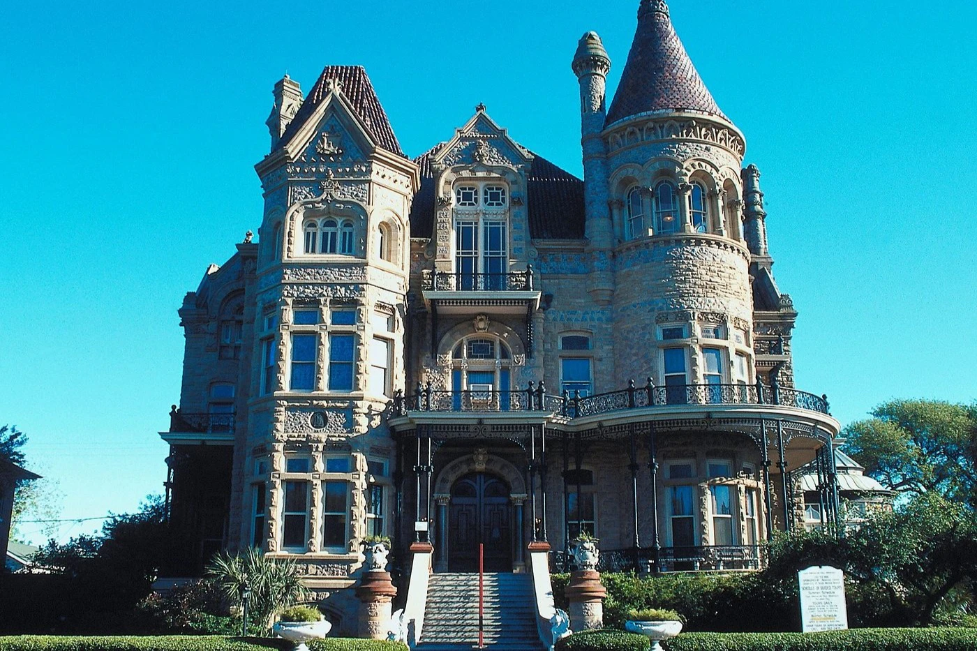Houston: Guided Double-Decker Bus Tour + Galveston Visit