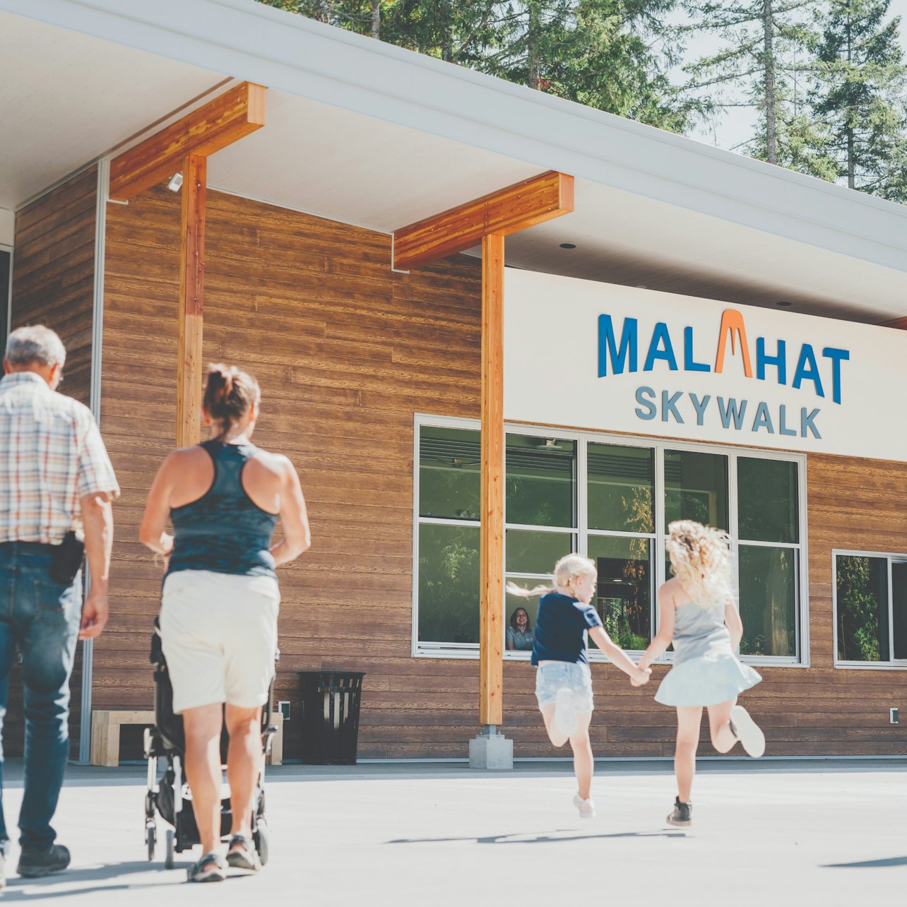 Excursión guiada por la isla de Vancouver con entrada al Malahat SkyWalk - Alojamientos en Vancouver