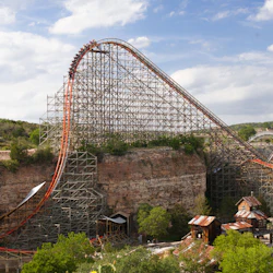 Six Flags Fiesta Texas: One Day Ticket 4
