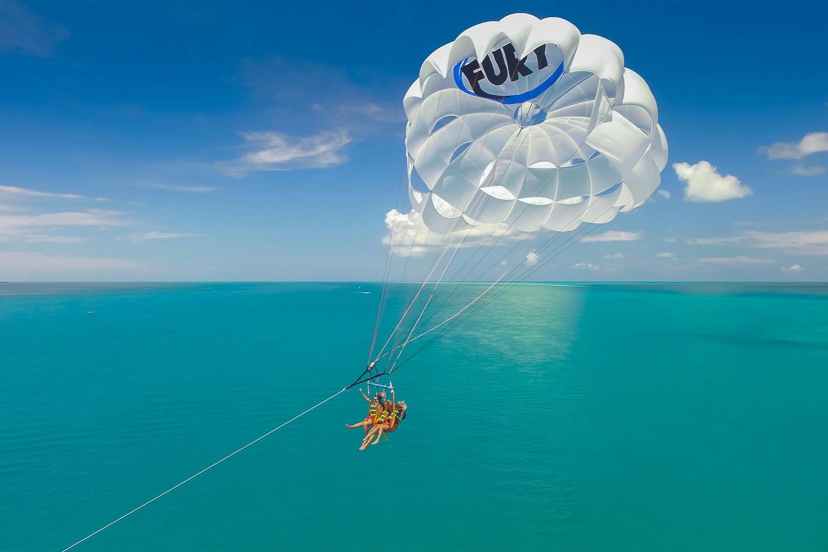 Key West: Tandem Parasailing Experience - Photo 4