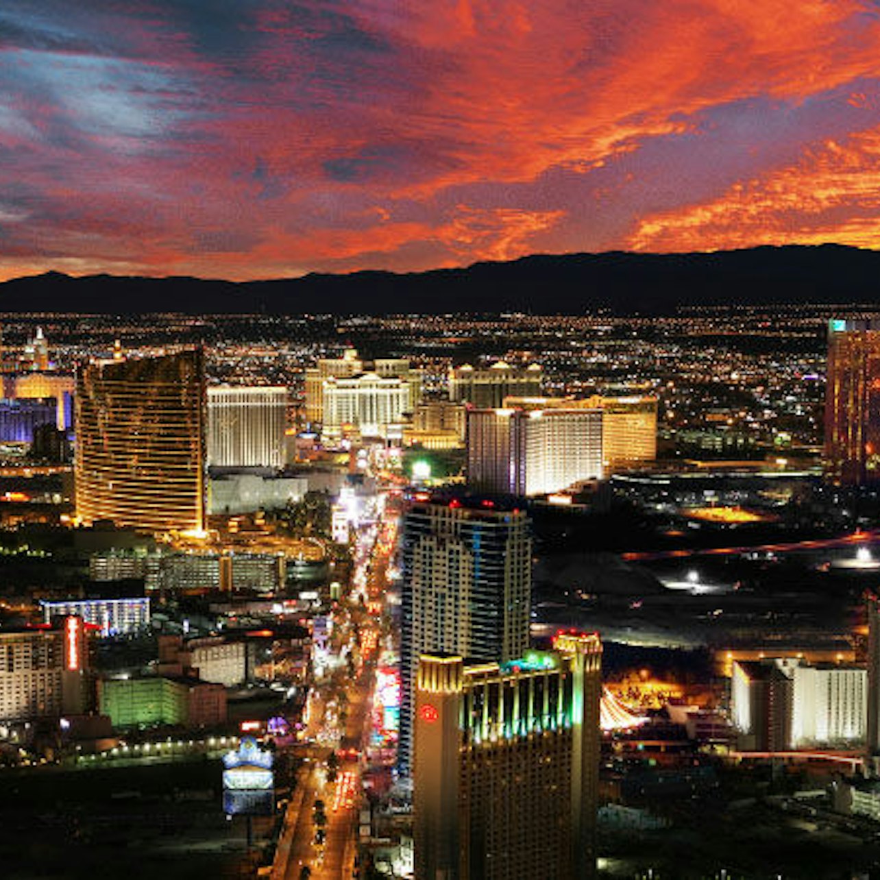 SkyPod Experience: Piattaforma Panoramica + Giostre da Brivido - Alloggi in Las Vegas, Nevada