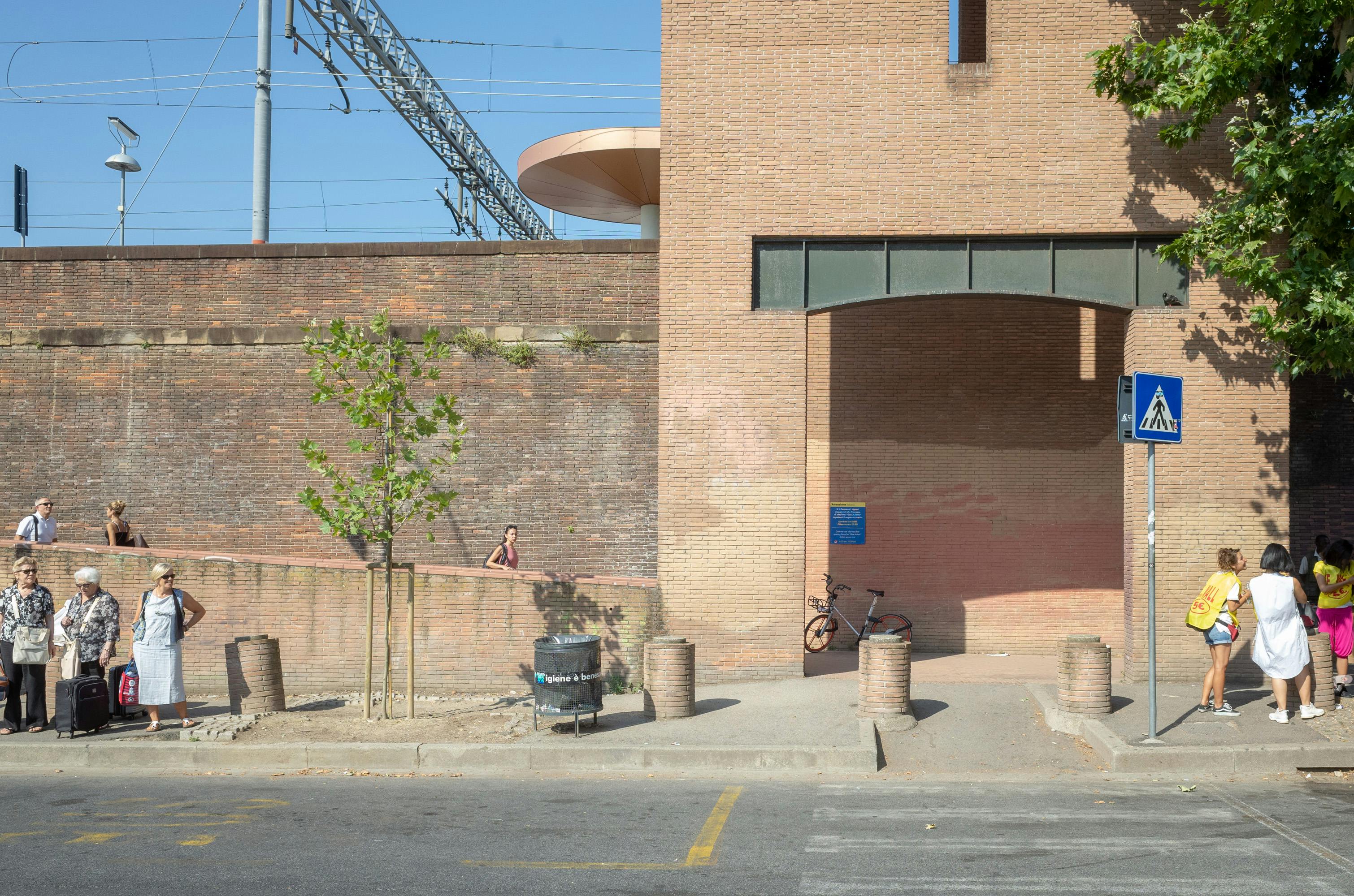 San Gimignano, Siena, Monteriggioni & Chianti: Tour + Lunch + Wine Tasting