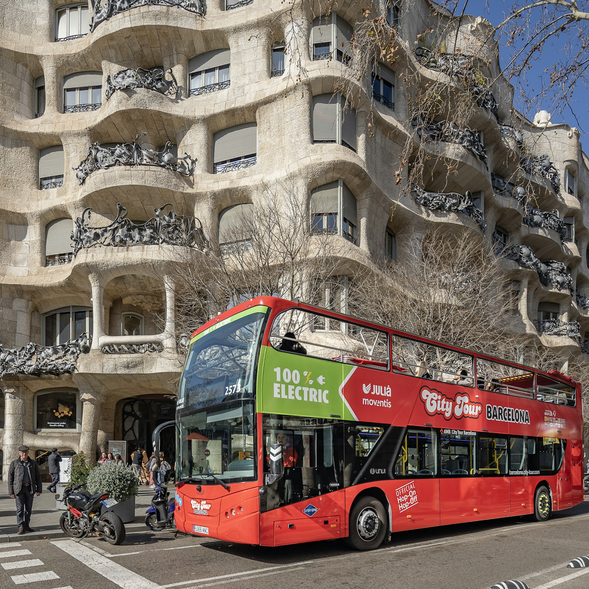 City Tour Barcelona: 24-Hr or 48-Hr Hop-on Hop-off Bus Tour