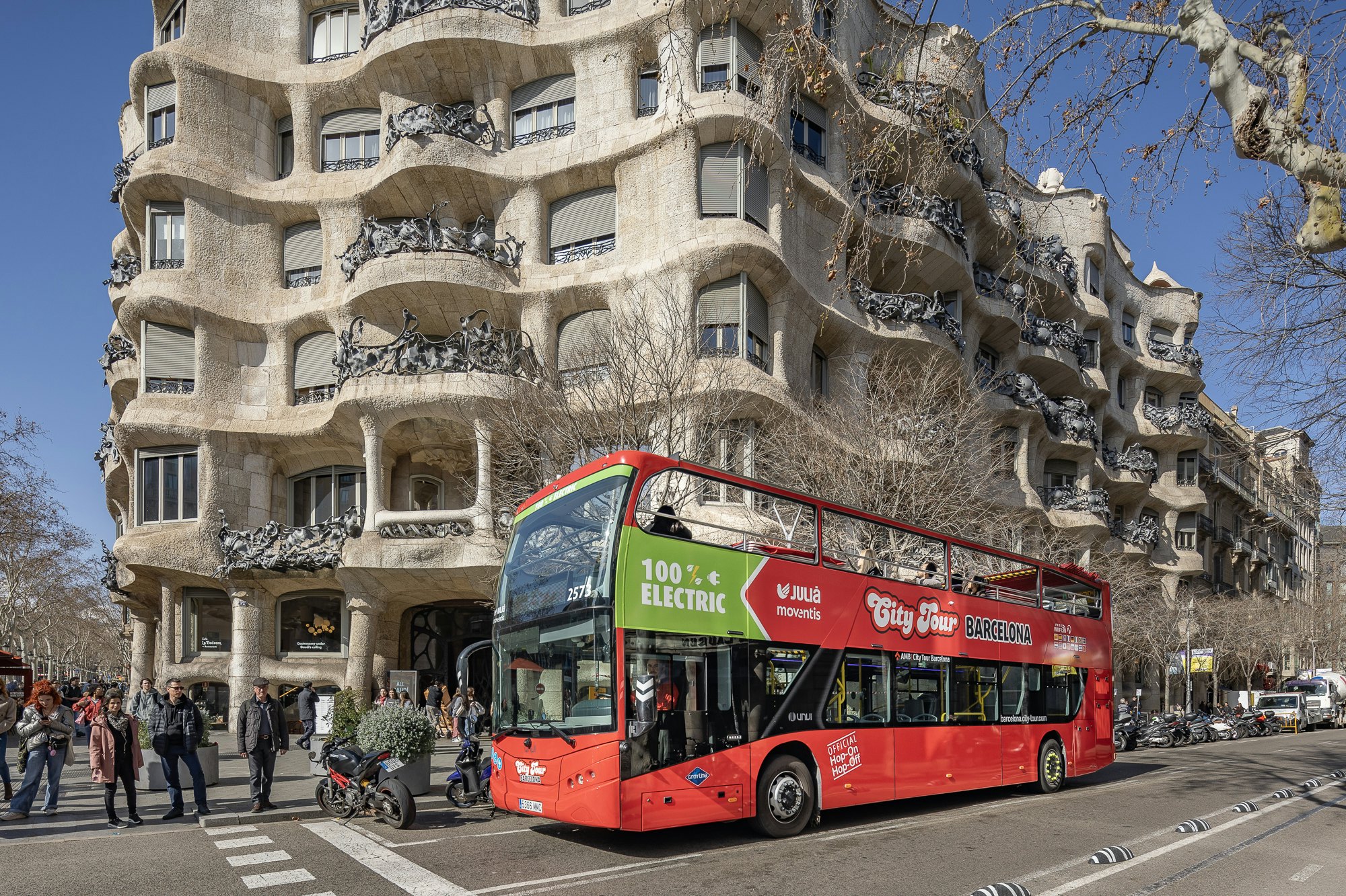 City Tour Barcelona: 24-Hr or 48-Hr Hop-on Hop-off Bus Tour