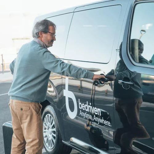 Porto: Private Transfer between Airport and City Center, Maia or Matosinhos - Photo 1