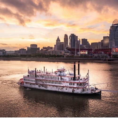 Crucero turístico por el centro histórico de Cincinnati