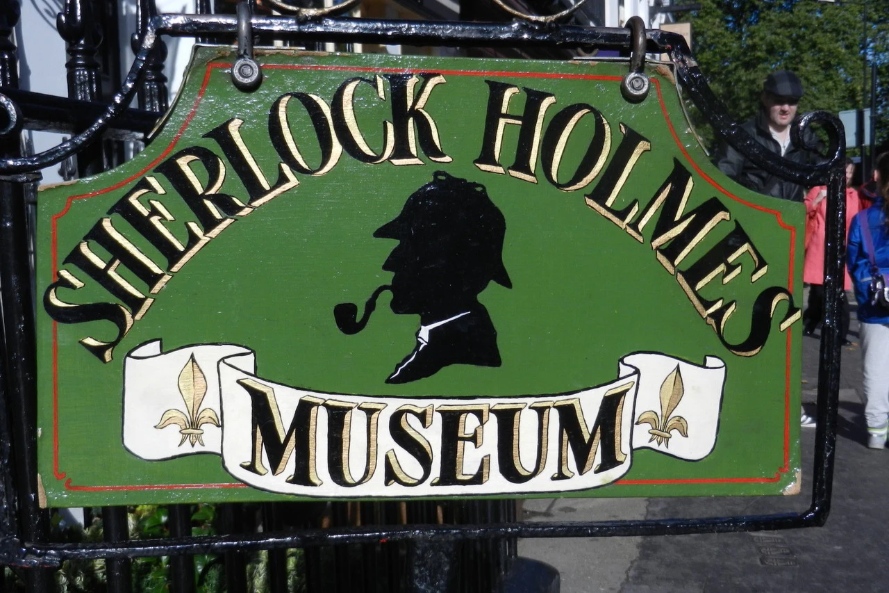 London: Westminster Guided Walking Tour + Sherlock Holmes Museum Entry