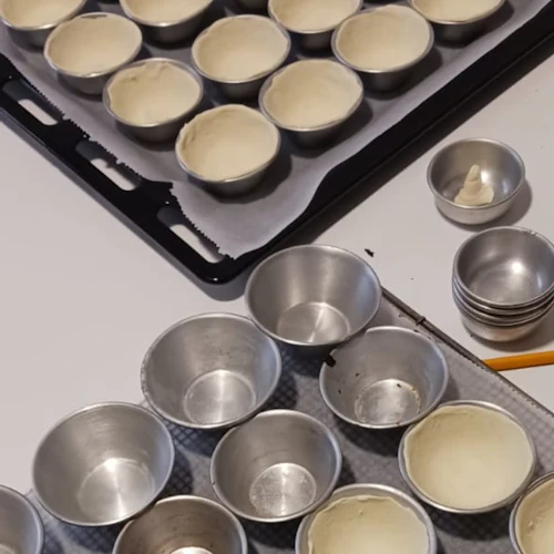 Porto: Aula de Culinária de Pastel de Nata na Rua da Bainharia + Petiscos e Vinho - Photo 3