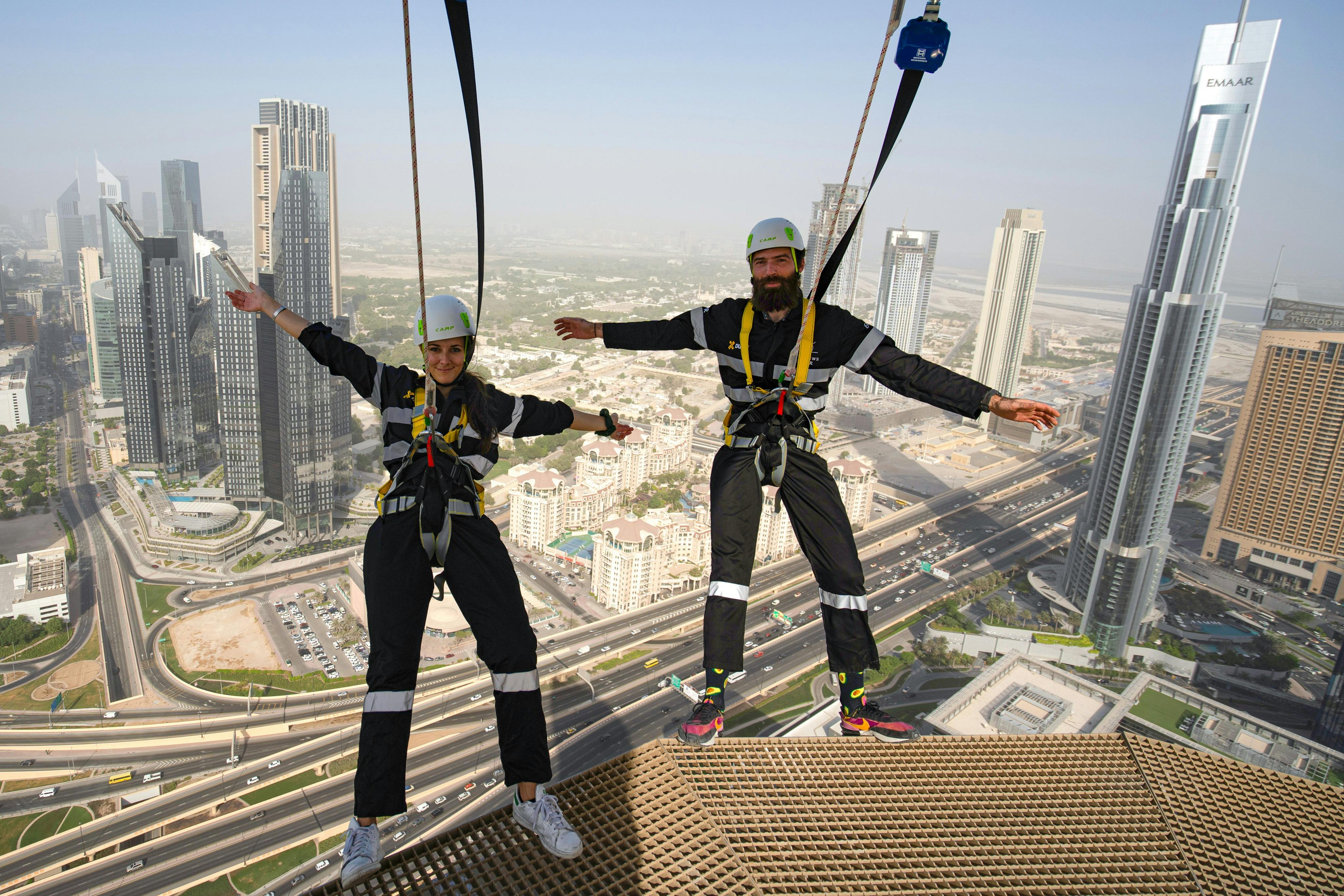 Burj Khalifa: At The Top (Floors 124 And 125) + Sky Views Edge Walk ...