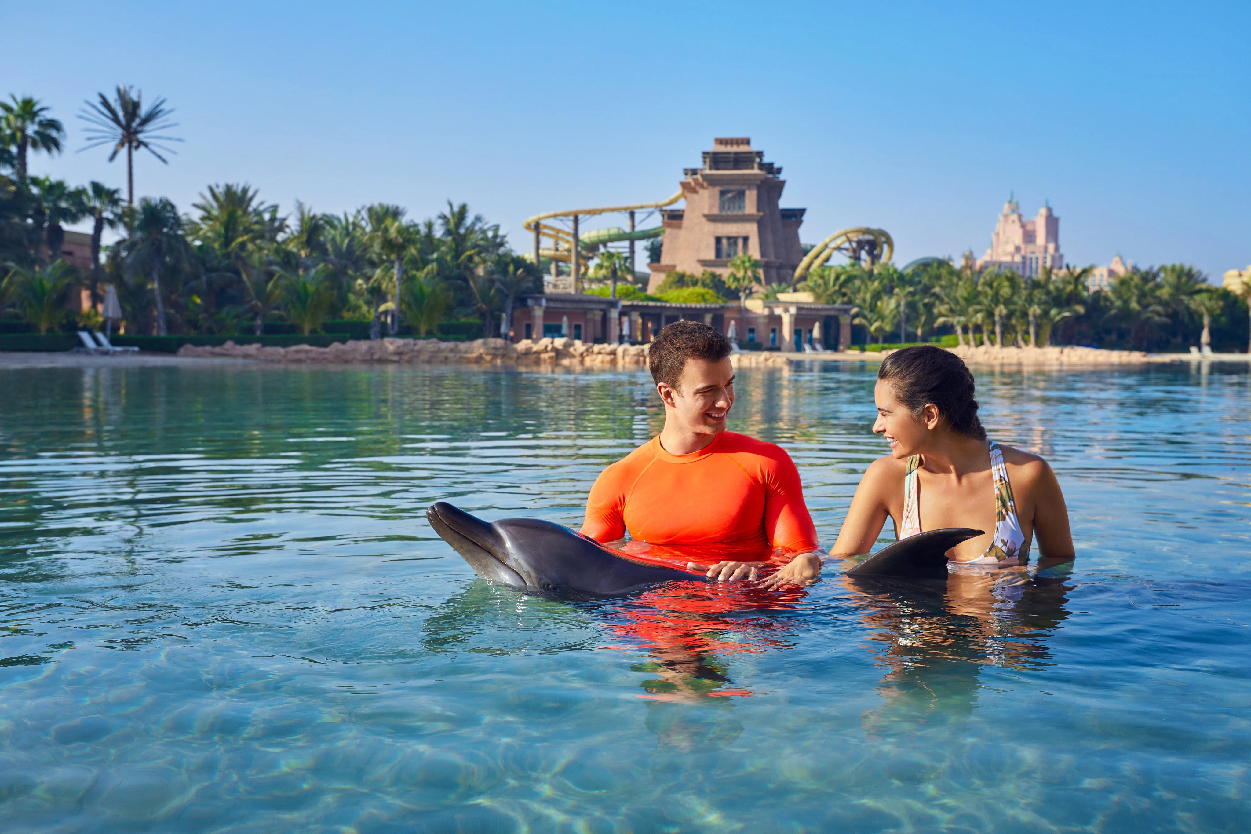 Aquaventure World: Passe de um dia para o parque aquático + Experiência com golfinhos