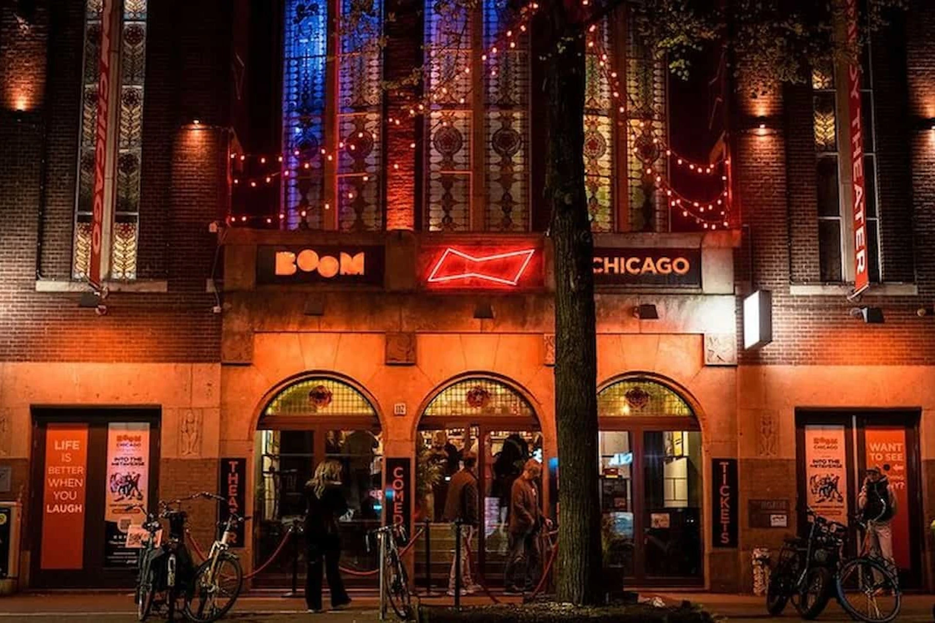 The iconic Boom Chicago on Rozengracht as seen from outside.