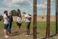 Guía de Sachsenhausen en las celdas de castigo