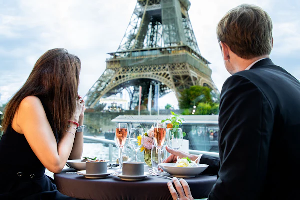Seine: Dinner Cruise by Bateaux Parisiens