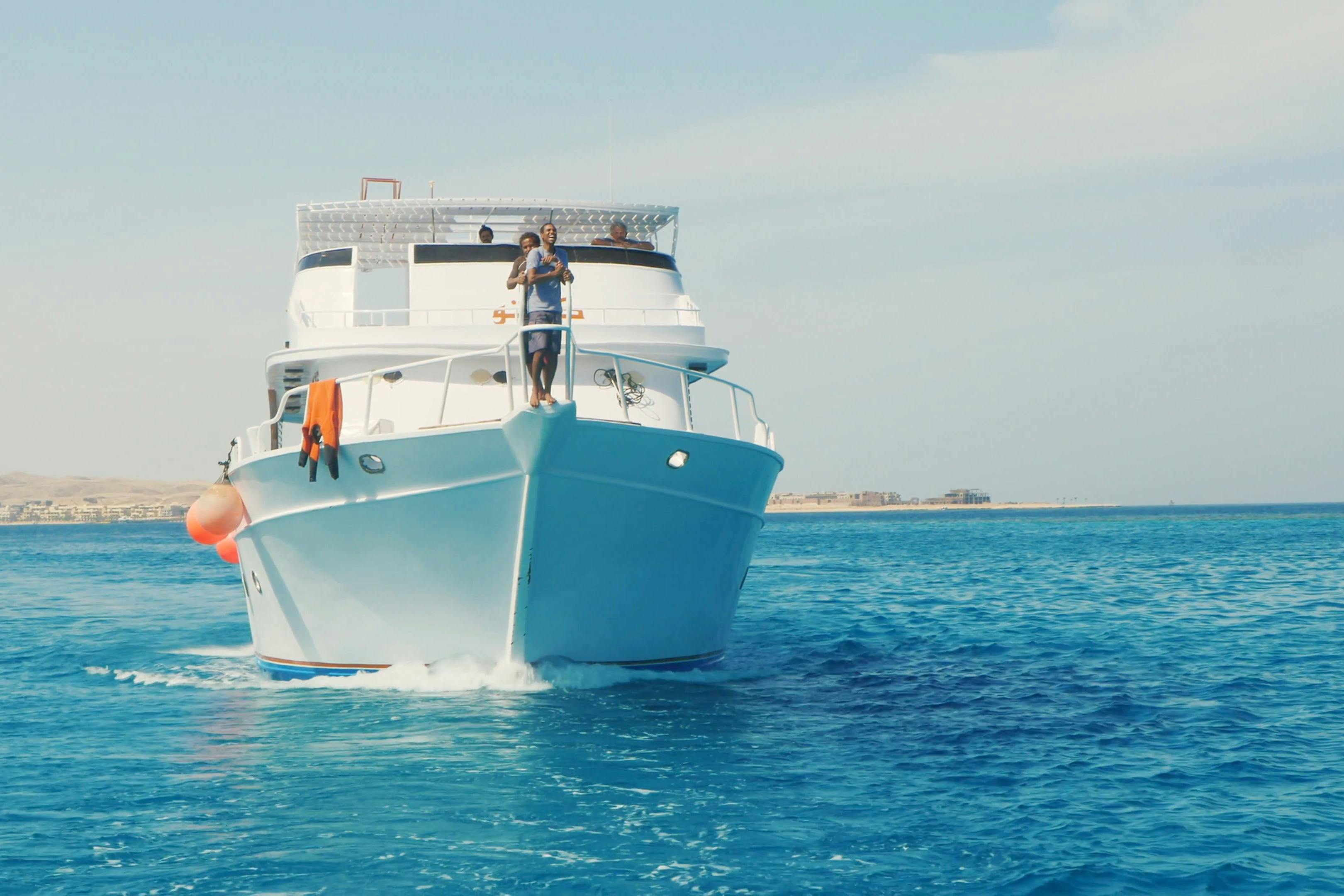 Hula Hula Island Snorkeling Sea Trip Full Day & Lunch - Hurghada