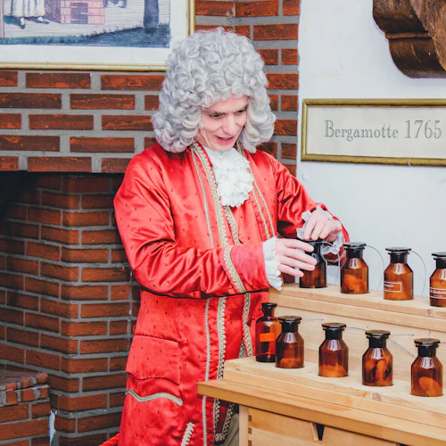 Museu da Fragrância Farina em Colônia: visita guiada com trajes históricos públicos - Photo 3