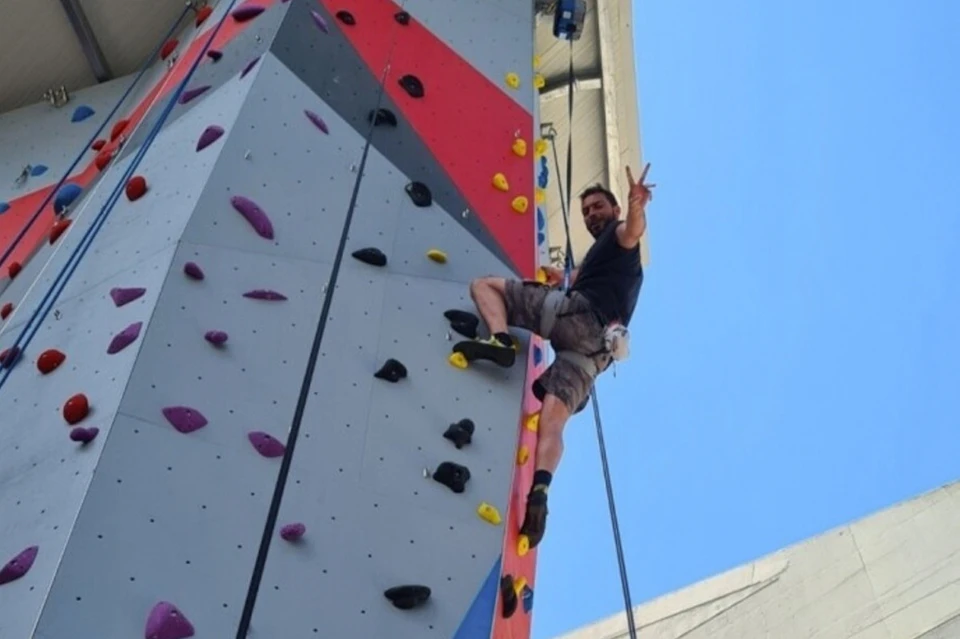 Climbing up to 12.5 metres in height