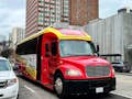Il Chicago Crime Tour Bus si muove nella Città del Vento