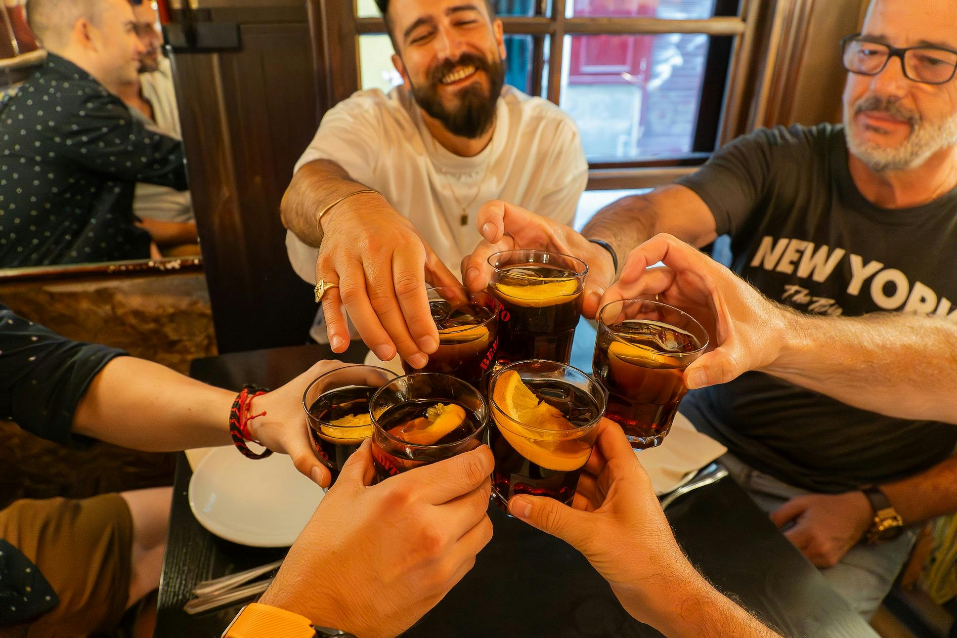 Madrid: Visita guiada a pé + degustação de tapas e bebidas - Photo 7