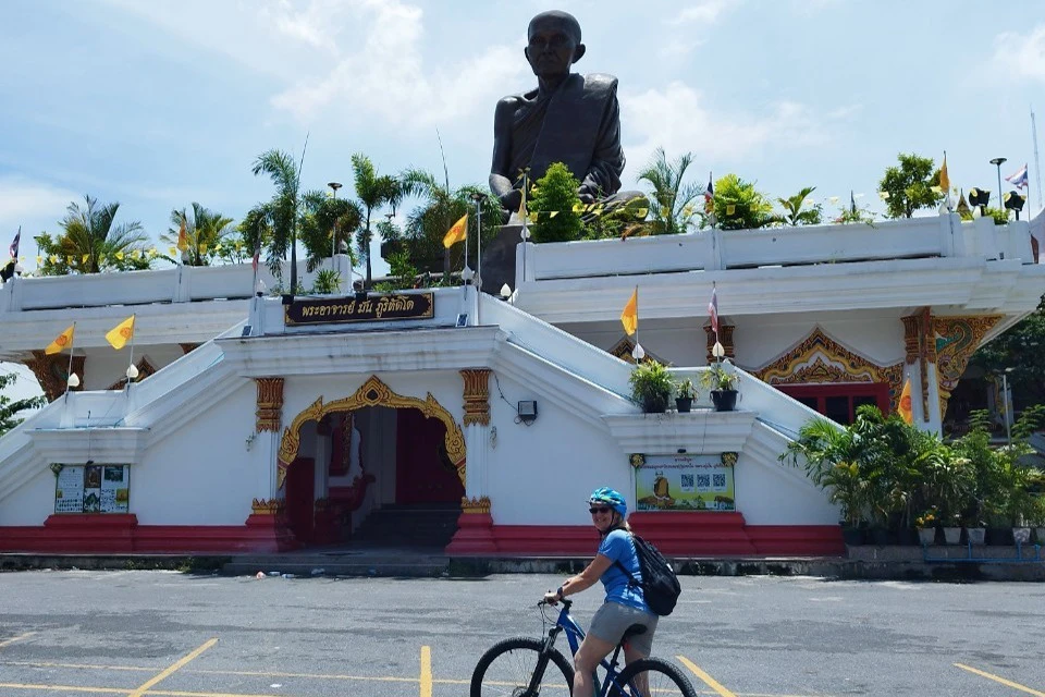 Bangkok: Full-day Bike and Kayak Tour + Lunch
