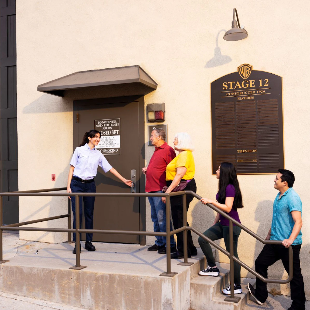 Warner Bros. Studio Tour Hollywood: Guided Tour in Burbank – Tiqets