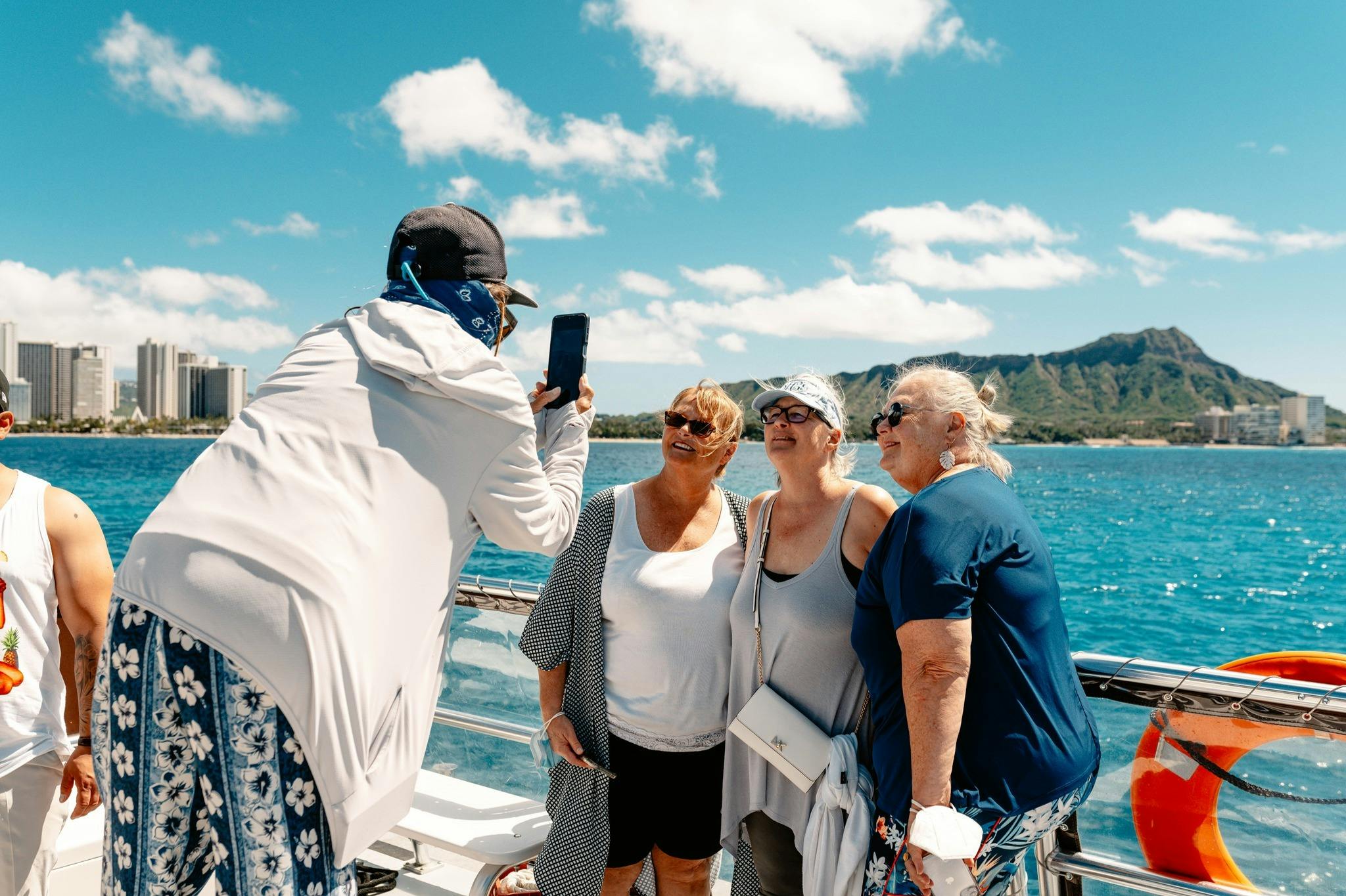HAWAII GLASS BOTTOM BOAT TOURS
