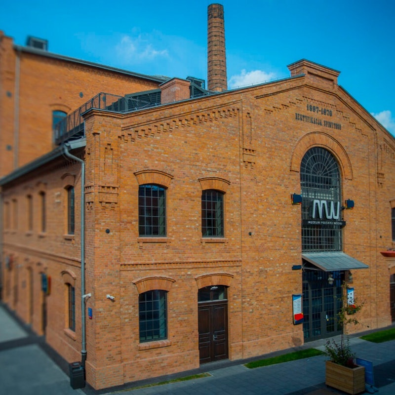 Polish Vodka Museum: Guided Tour + 4 Vodka Tastings