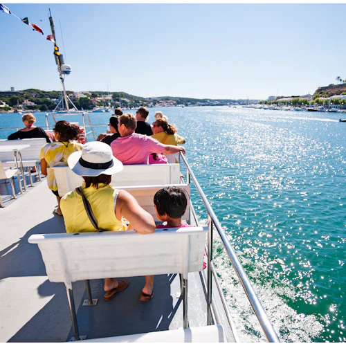 Maó Harbor Cruise with Underwater Views