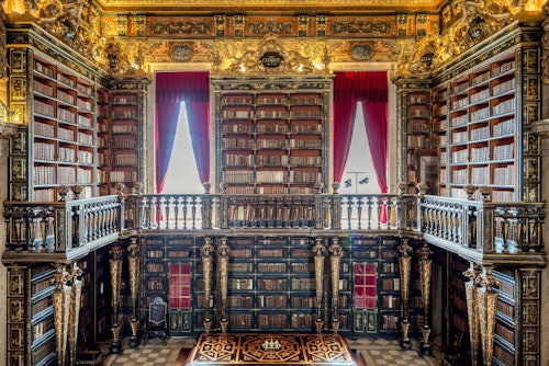 ポルトガル コインブラ大学：ジョアニナ図書館+王宮（即日発券）