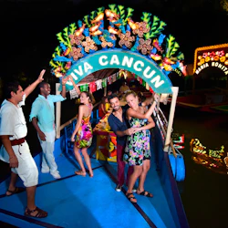 Xoximilco Park: Fast-Track Entrance & Transport with Dinner and Live Music 5