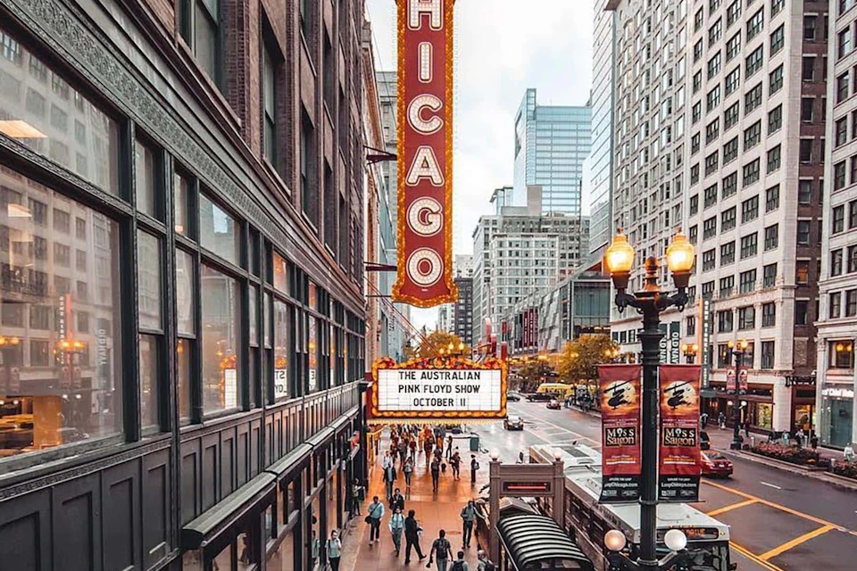 Chicago Favorites Walking & Food Tour