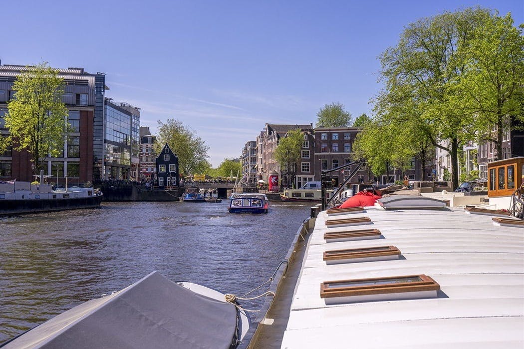 Amsterdam: Fine Dining Small Boat Cruise 5
