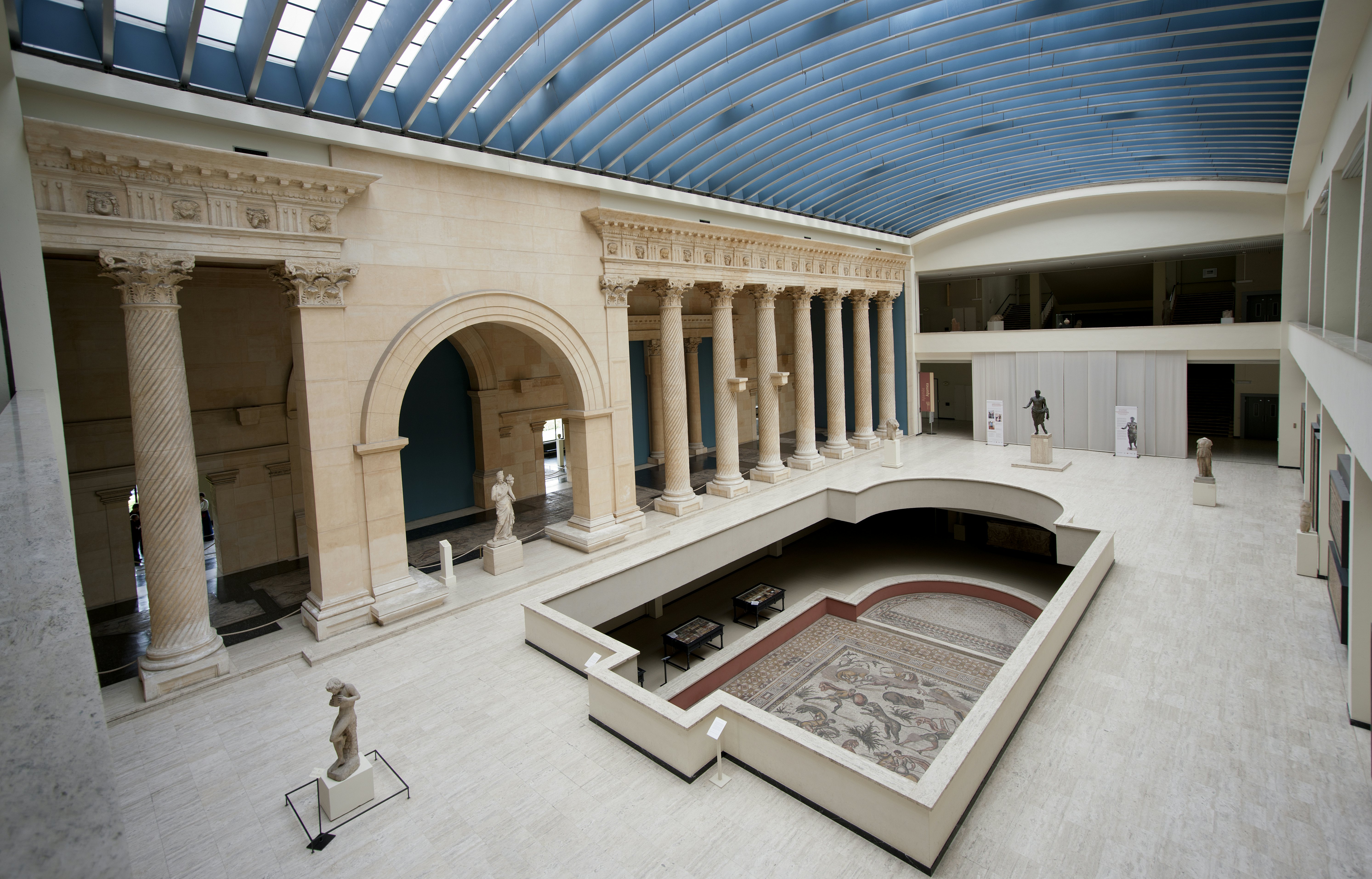 Museo del Cincuentenario: Entrada