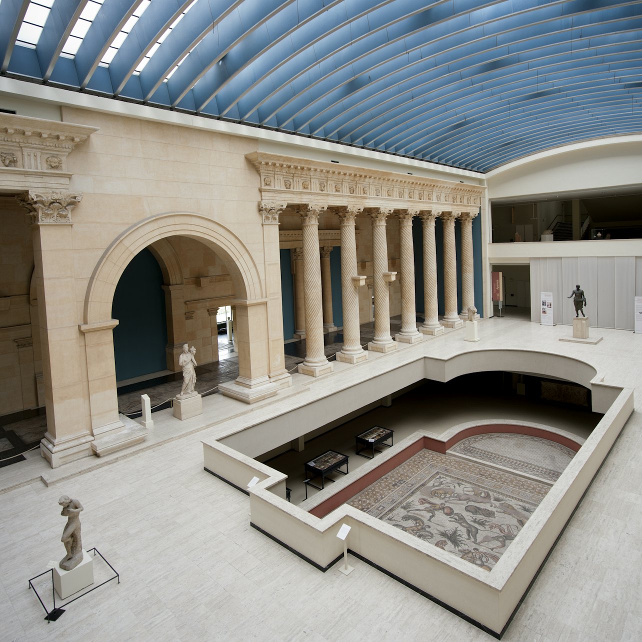 Museu do Cinquentenário - Acomodações em Bruxelas