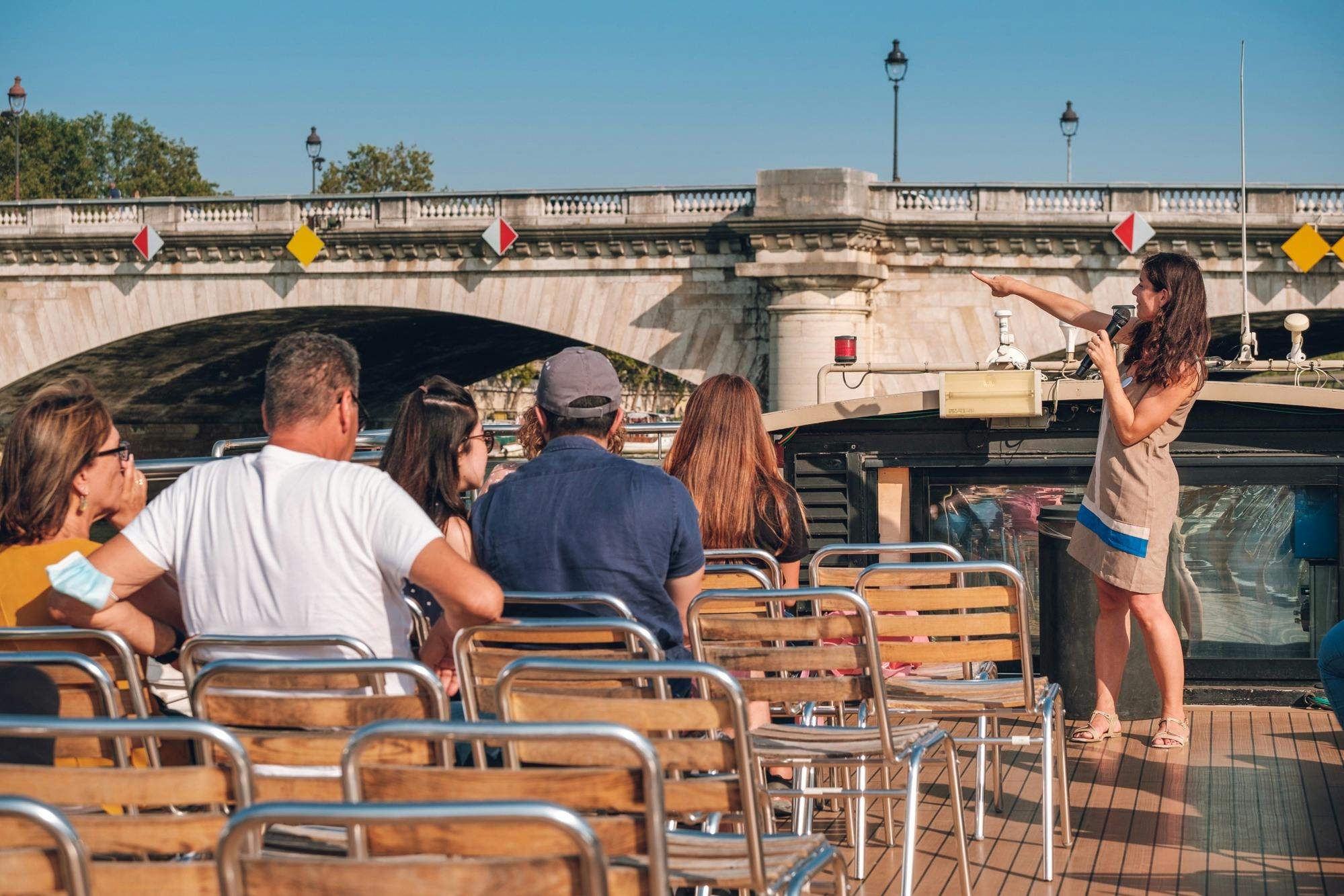 Seine River: Electric Boat Guided Sightseeing Cruise + Fast Track Ticket