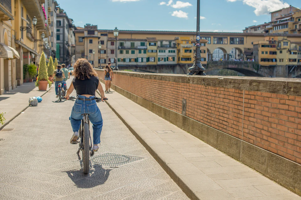 Florence "Lungarni"