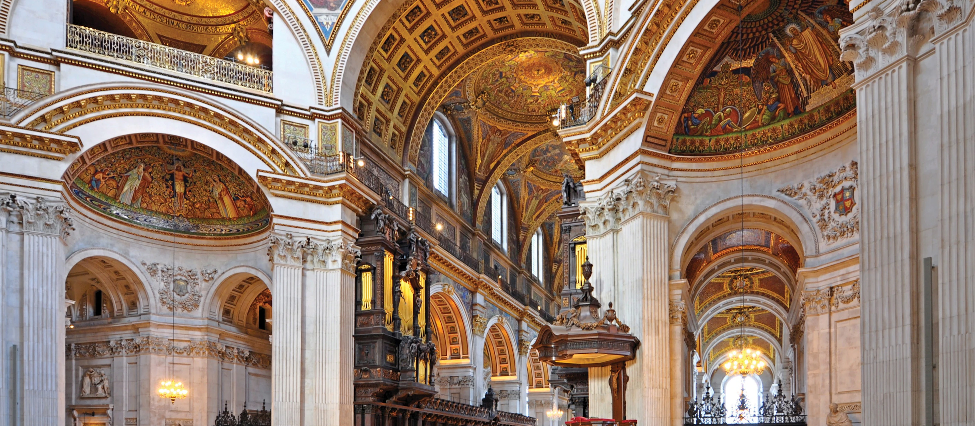 London: Eintrittskarte für die St. Paul’s Cathedral & Audioguide + einfache Fahrt Uber Boat