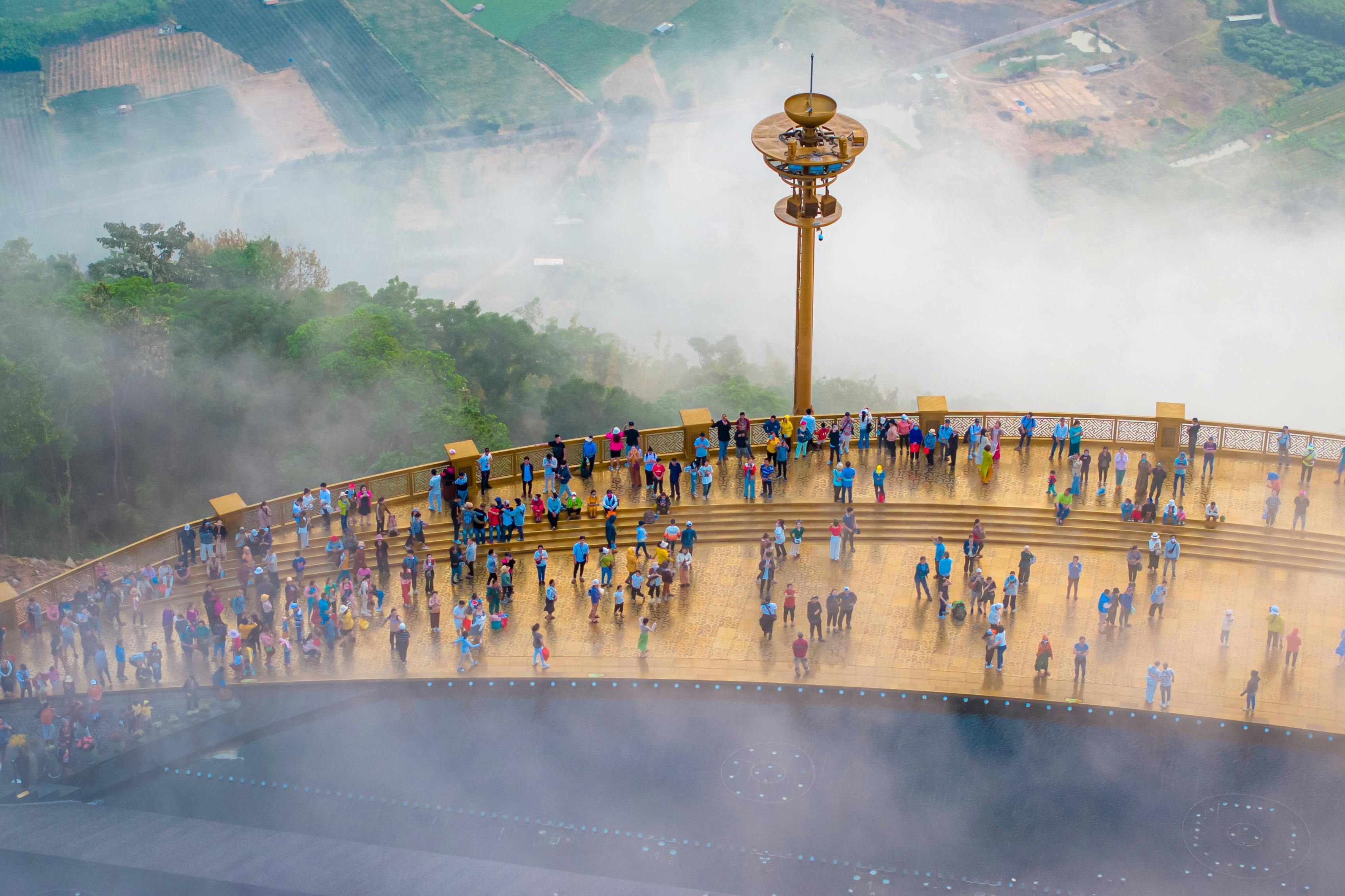 Sun World Ba Den Mountain: Roundtrip Cable Car Ride 2