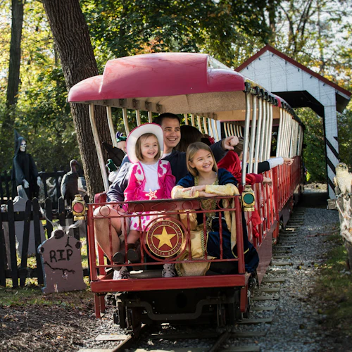 Idlewild: Hallowboo Entry Ticket - Photo 2