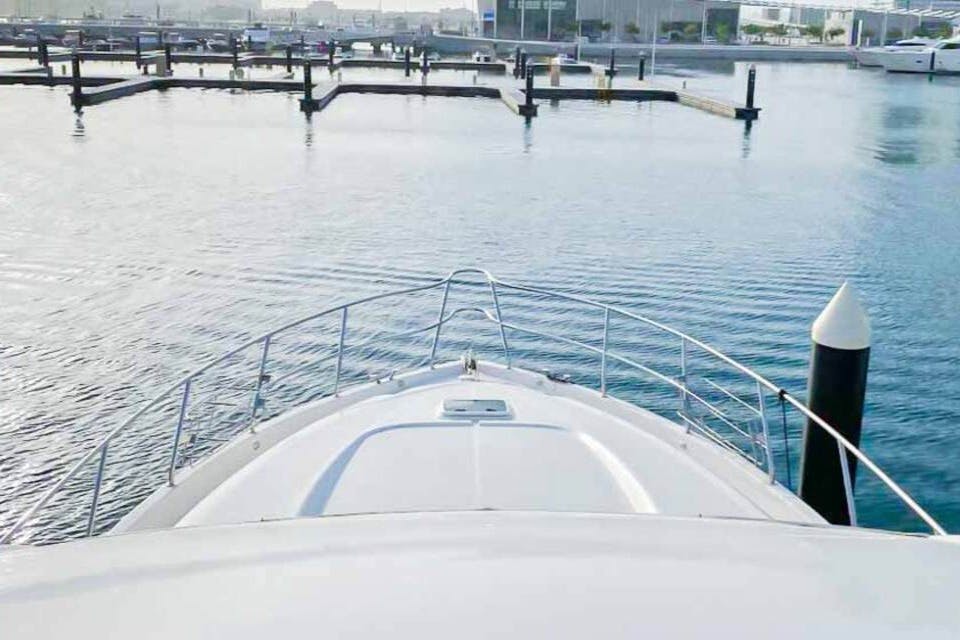 61フィートラグジュアリーヨットチャーター-シルバークリーク