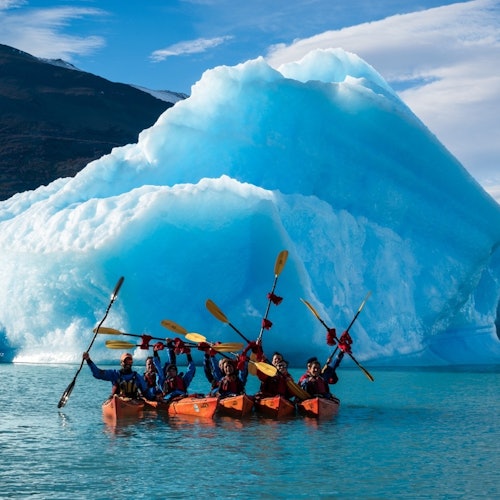 Perito Moreno Kayak Experience with Transport