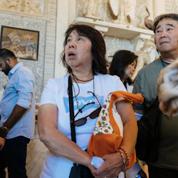 Vatican Museums & Sistine Chapel: Guided Evening Tour 4