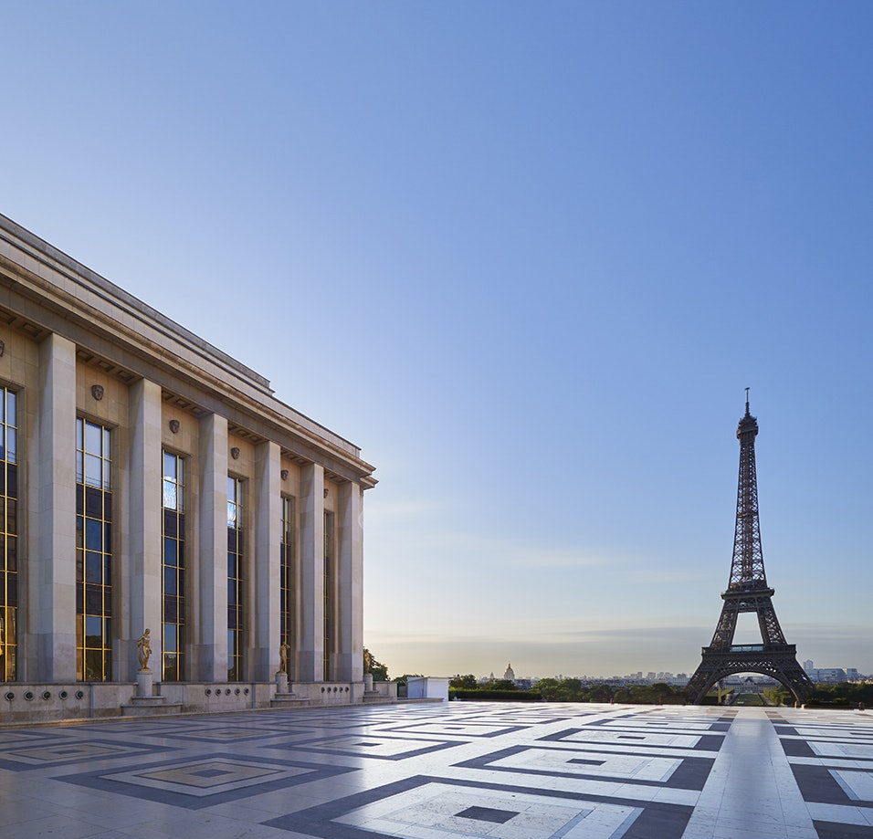 AQUÁRIO PERTO DA TORRE EIFFEL: DUAS VISITAS DE UMA SÓ VEZ? 