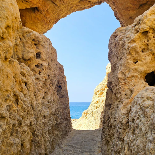 Gruta de Benagil, Praia da Marinha e Algar Seco: Visita guiada a partir de Faro - Photo 8