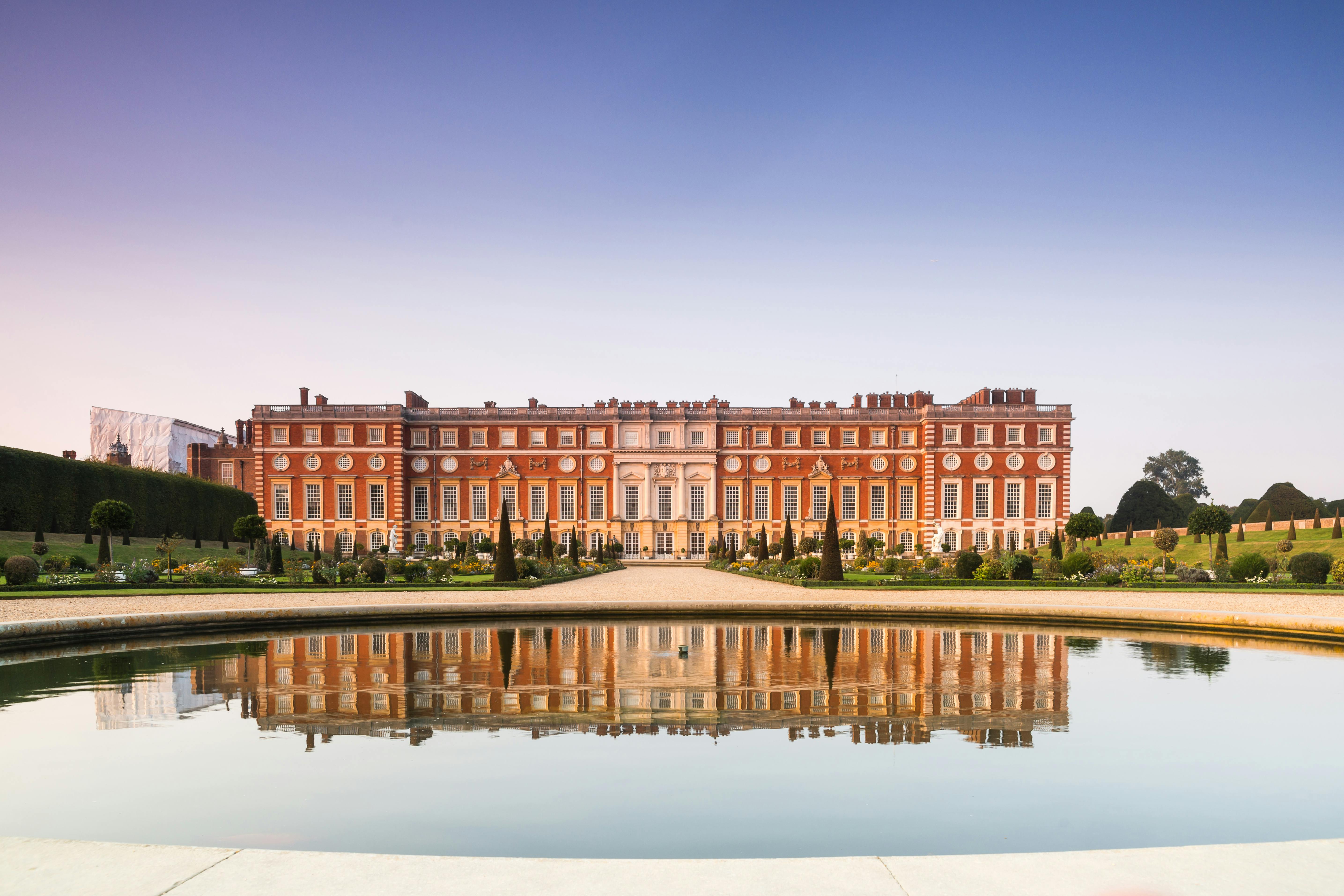 Hampton Court Palace, Gardens & Maze Tickets